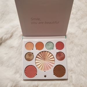 Ofra Good To Go Palette